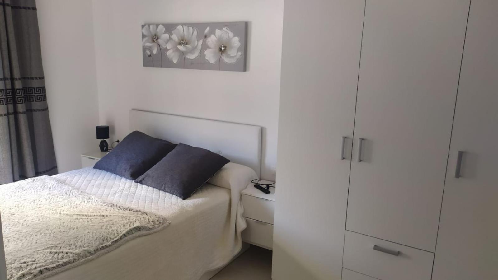 Apartamento Nuevo Con Piscina Y Amplio Balcon Sant Carlos de la Ràpita Exterior foto